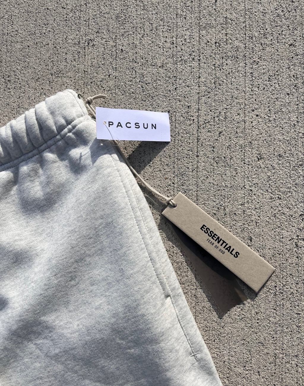 LIGHT OAT RELAXED ESSENTIALS SWEATS
